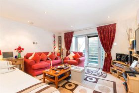 1 bedroom Detached f...